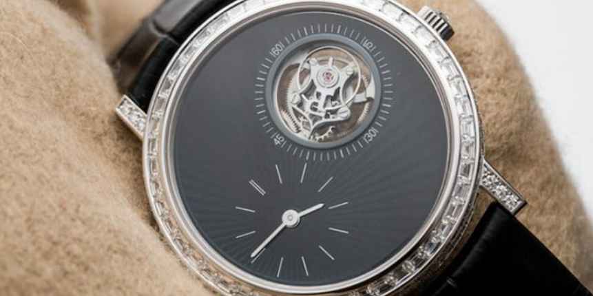 香奈儿手表多长时间不戴会停了呢