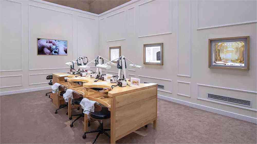 帝舵手表走时快正常吗