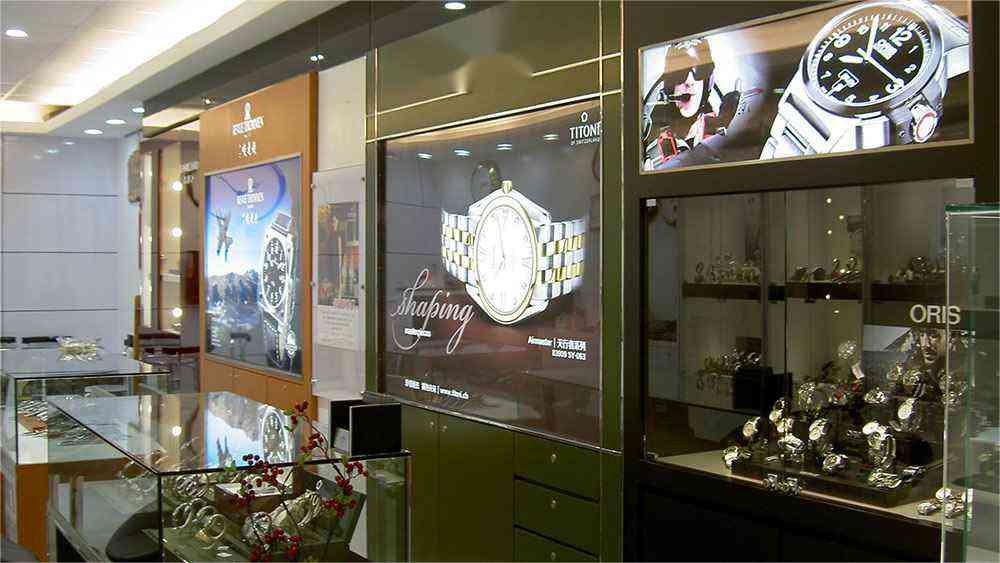 芝柏手表日期什么时候跳