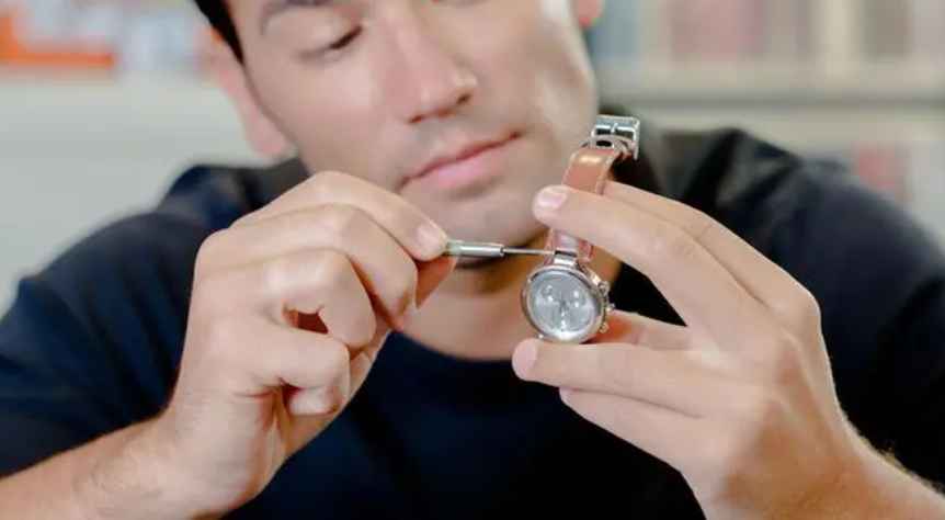 NOMOS手表走时误差可以调吗