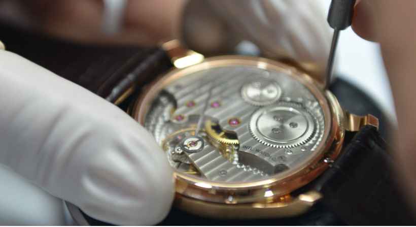 古驰手表表把头摔断了能修吗