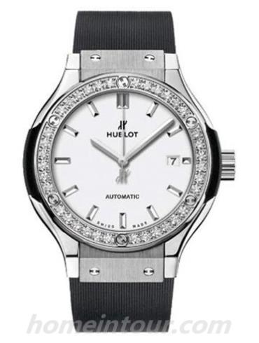 宇舶582.NX.2610.RX.1204女表经典融合系列-黑色表带/表径33mm