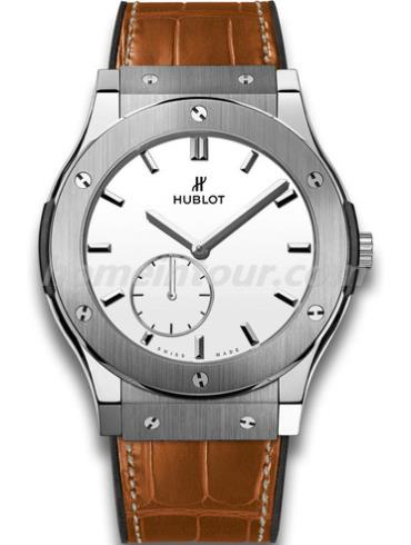 宇舶515.NX.2210.LR男表经典融合系列-金色表带/表径45mm