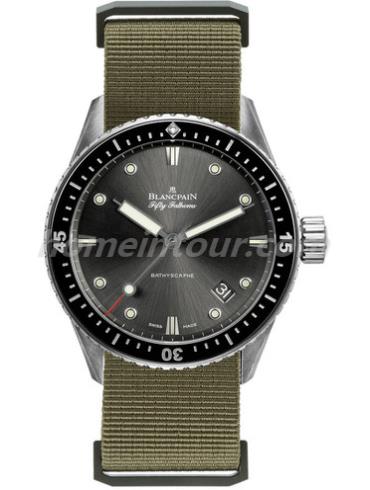 宝珀5000-1110-NAKA_男表五十噚系列-绿色表带/表径43mm