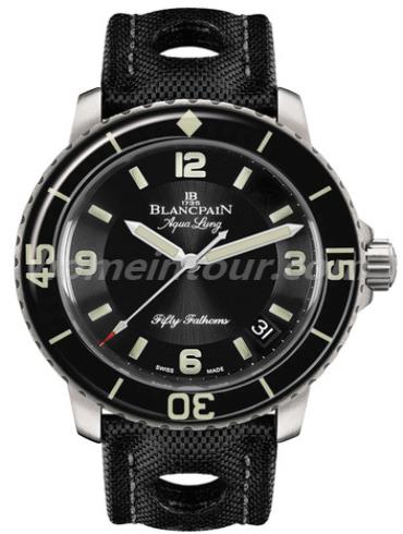 宝珀5015C-1130-52B男表五十噚系列-黑色表带/表径45mm