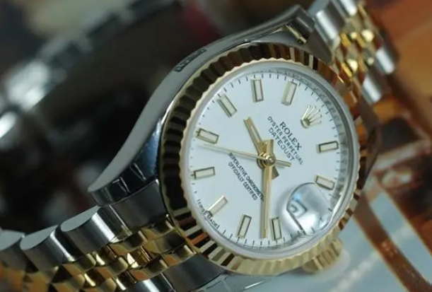 劳力士手表里有雾气怎么办