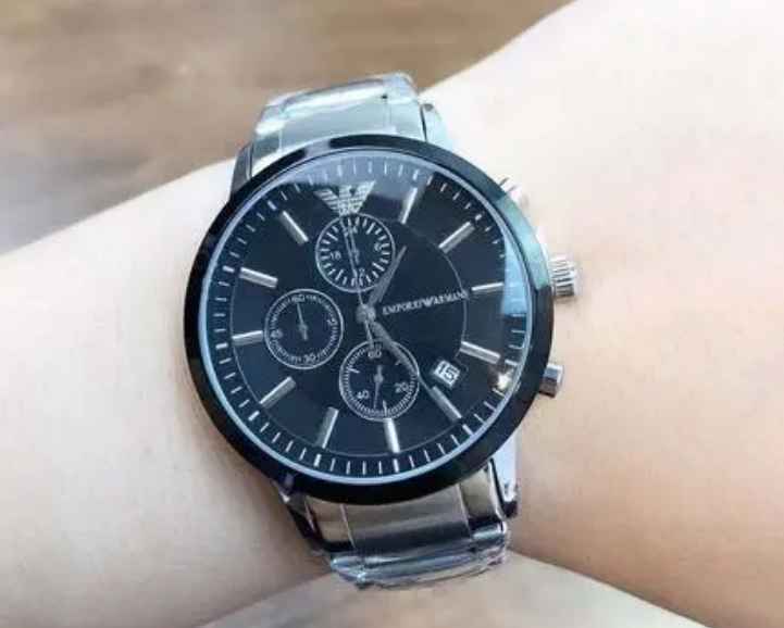 阿玛尼维修|阿玛尼石英表走着走着时间不对