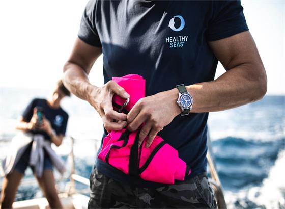 百年灵：Superocean Automatic 44 Externalknown